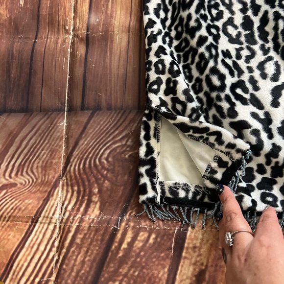 Jonathan Martin Women Velvet Animal Print White and Black Pencil Midi Skirt Sz 7 - Picture 4 of 11